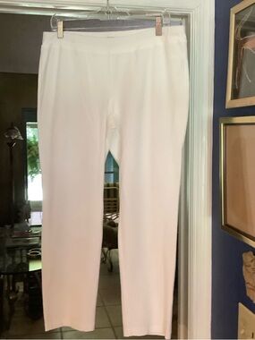 Eileen Fisher White Straight-Leg Pull-On Pants